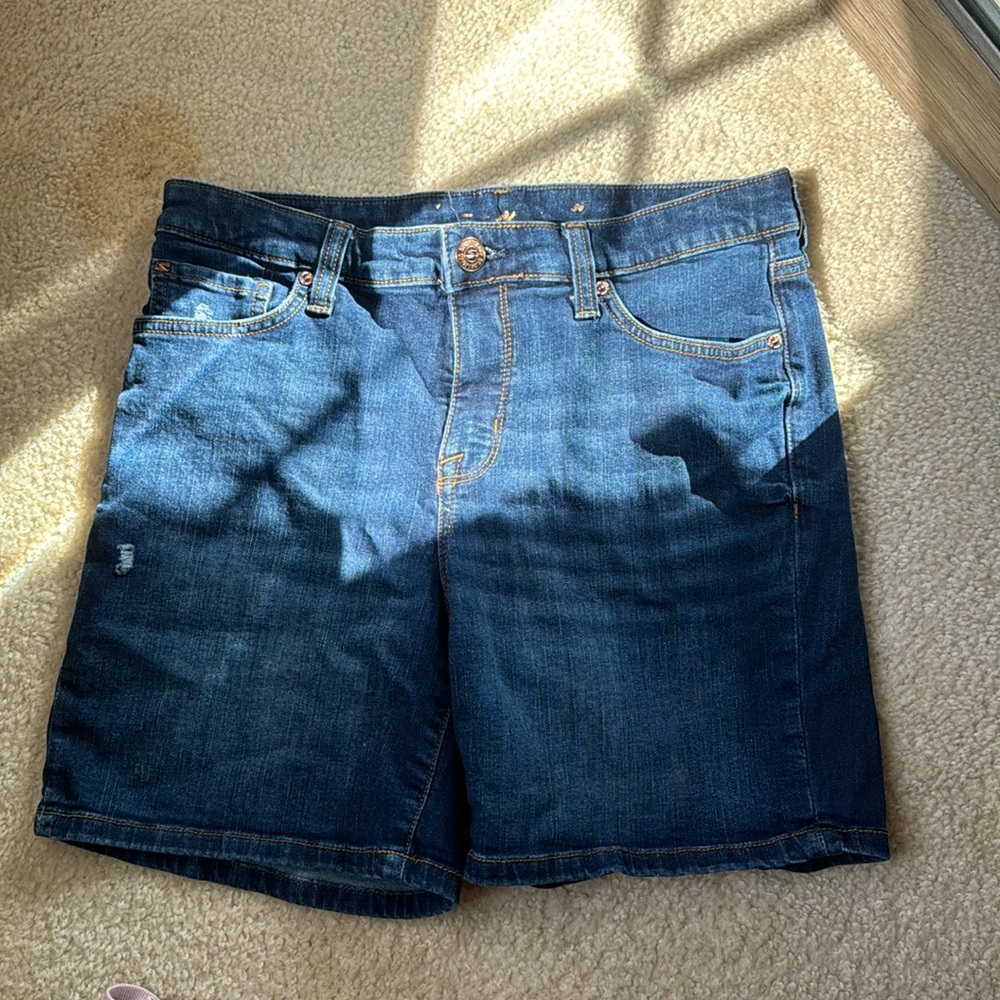 Long shorts, size 6